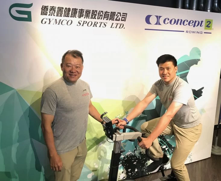 僑泰鑫健康事業總經理簡祈昌(左起)、教育訓練總監簡鵬修。