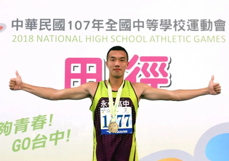 王晨佑在全中運高男混合運動三連霸,並以7198分打破全國青年紀錄。林嘉欣/攝影。
