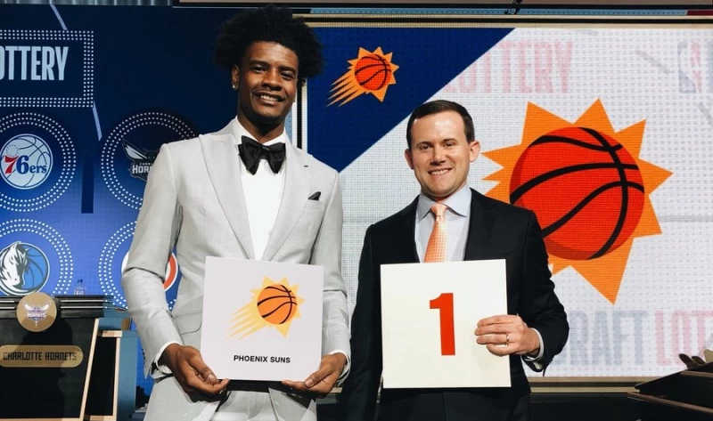 ▲太陽放棄整季就是為了力拼狀元籤,如今美夢成真(圖片來源:Twitter/@Suns)