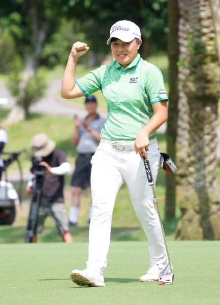 2018聲寶女子公開賽第二回合李欣(-6)單獨領先。