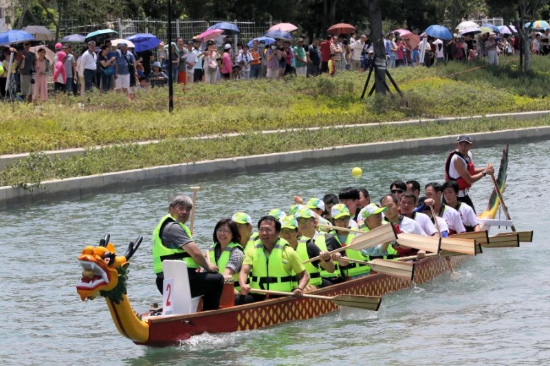 豐原葫蘆墩園區軟埤仔溪的水質號稱全國龍舟賽最棒。台中市運動局提供