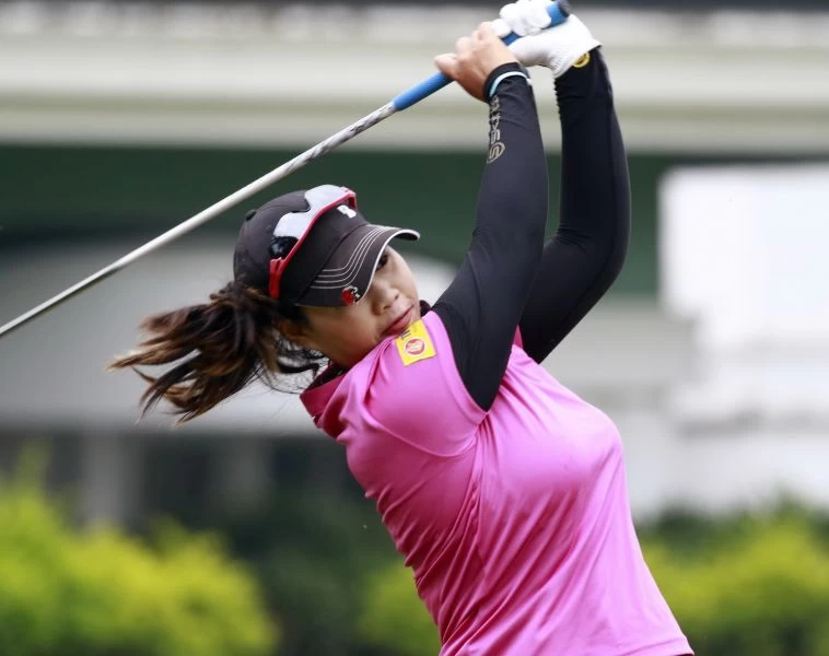 第二回合泰國蘇帕瑪兩天成績70.68以(-6)並列第二。鍾豐榮攝