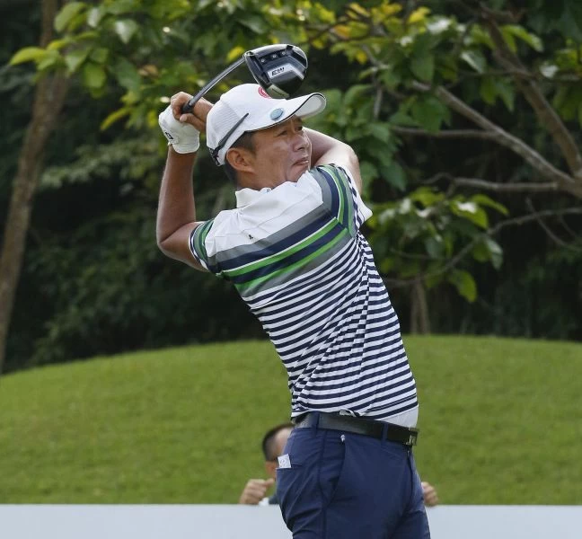 連森第一回合打出65桿(-7)佳績，目前領先群雄。
