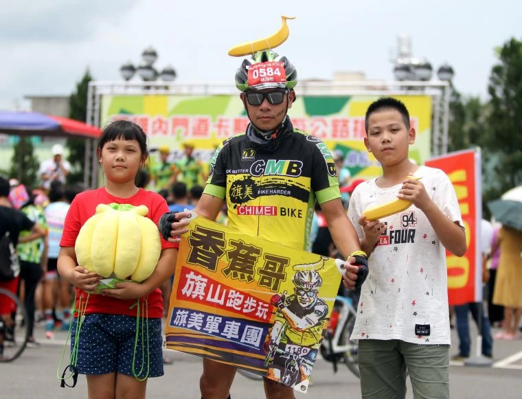 林坤彬的一對兒女也愛運動。林嘉欣/攝影。