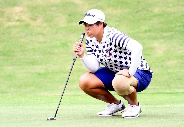 第二回合黃靖67.70(-7)並列第一。