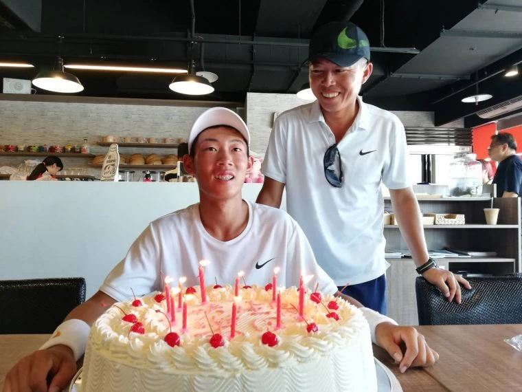 台塑盃大會提前為曾俊欣過8月8日的17歲生日。大會提供