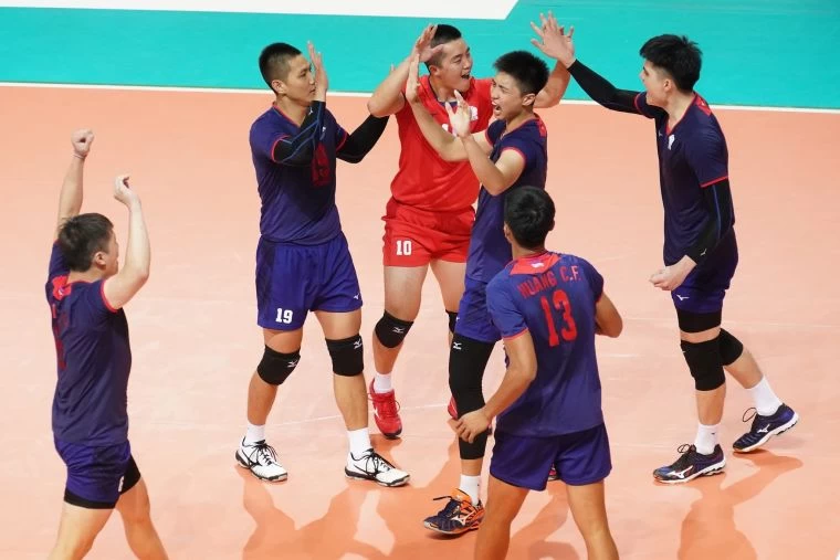 中華男排隊3：2險勝泰國， 嗨到不行。中華民國排球協會／提供。