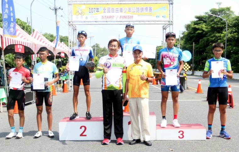 少年13歲組個人計時賽，由台中清水國中蔡凱勛封王。中華民國自由車協會／提供。
