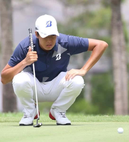 第二回合日本長谷川翔平(-8)並列第一。