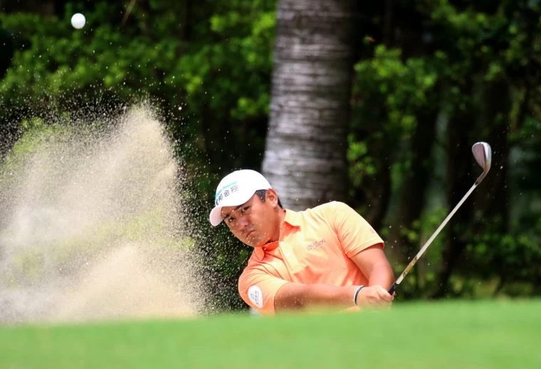 第一回合葉昱辰71桿(-1)暫列第一。鍾豐榮攝