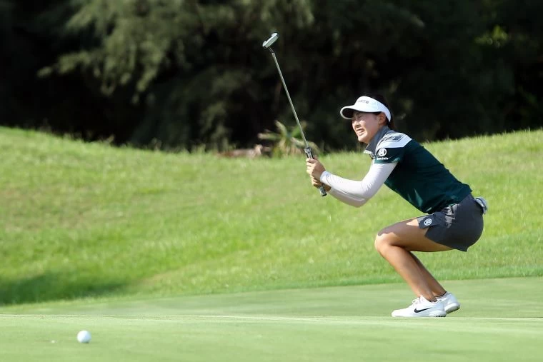 中國選手隋响在第18洞最後一推差點抓鳥因而懊惱。