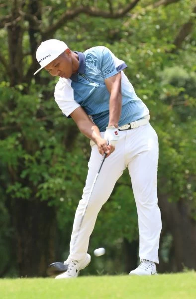第一回合林永龍69桿(-3)列第三。鍾豐榮攝