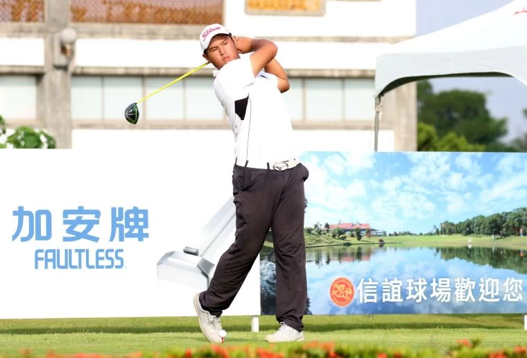 第一回合蔡凱任70桿(-2)並列第四。鍾豐榮攝