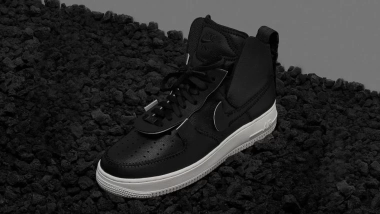 Nike PSNY AF1,透過對低筒、中筒和高筒版型進行解構設計,並以熟悉的圖案與線條重新構思了獨家特色版本。