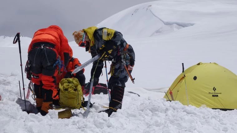 呂忠翰友人義大利-西莫尼,知名登山家,2108不幸罹難。
