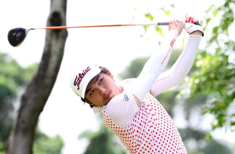 第二回合邱瀚霆(-3)並列第一。鍾豐榮攝