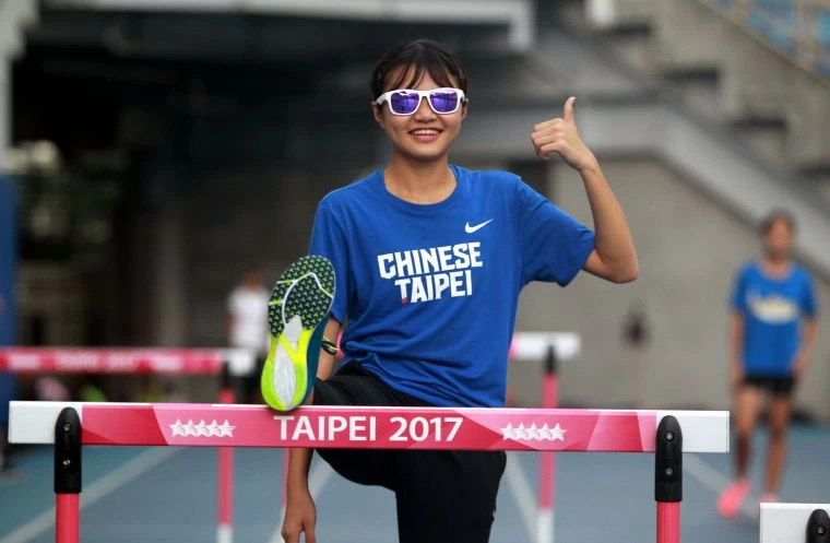 720跨欄精靈楊睿萱期盼在青奧續寫奇幻旅程。720armour運動眼鏡/提供。