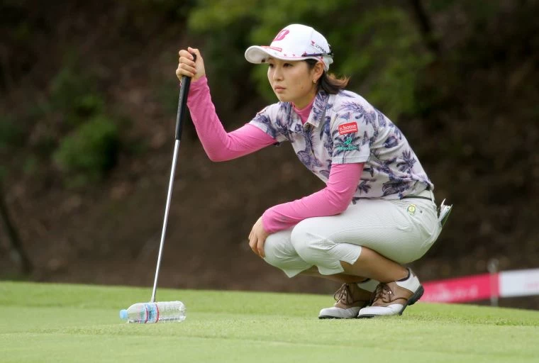第一回合日本蛭田68桿(-4)單獨領先。鍾豐榮攝