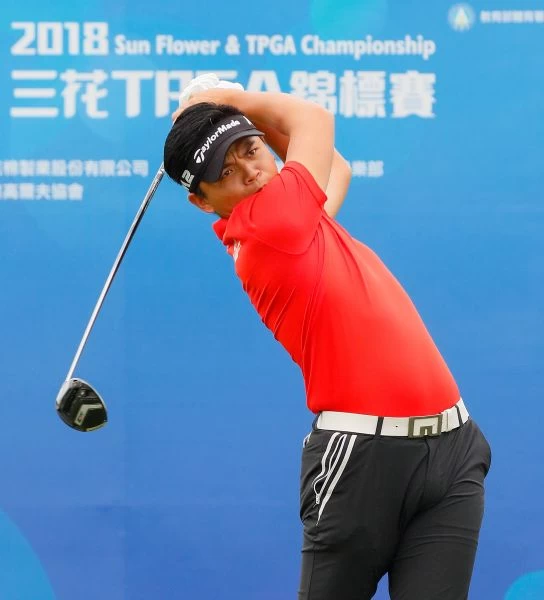 洪健堯以三回合總桿203桿(-13),單獨領先。葉勇宏攝