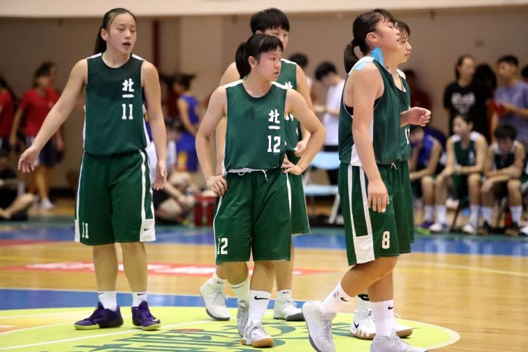 北一女捲土重來輕鬆闖過第一関。