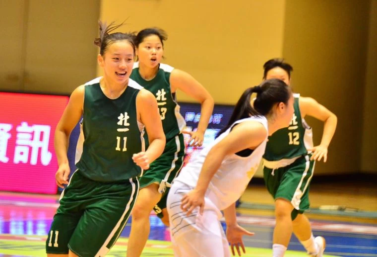 補助北一女周季葳照片,圖說為北一女周季葳7投中7加8罰8中攻下24分生涯頭一遭。