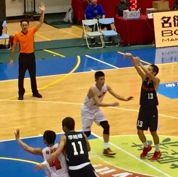 光復莊朝勝跳投。