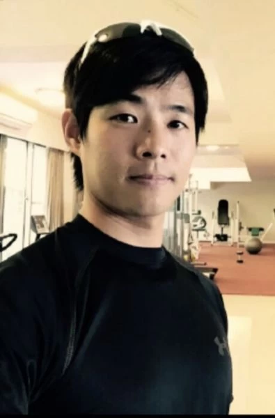 彭怡千老師除了運動生物力學專長外,在高爾夫指導與YouTube 教學上亦廣受好評。