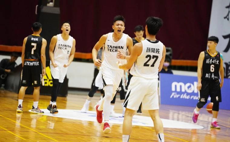 台科從落後、逆轉到延長賽終擊敗醒吾奪首勝。