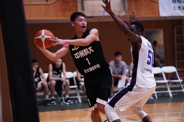 中州宋鈺章13分、14籃板,本季第二次雙十。