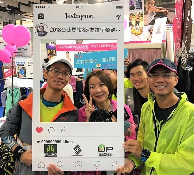 「最速麗絲」邱靖貽律師人氣十足。大會提供