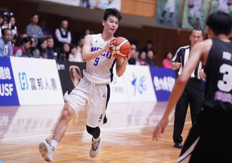 政大謝文源送出關鍵助攻。