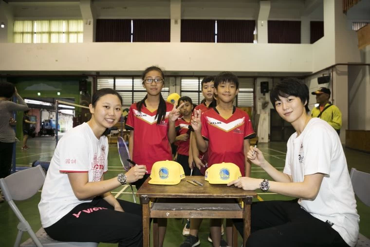 台東大王國小表示：「台東羽球資源非常缺乏，謝謝天梭表這次的活動讓學生度過一個美妙的下午，相信學生們在兩位國手的鼓勵下能更積極練習！」