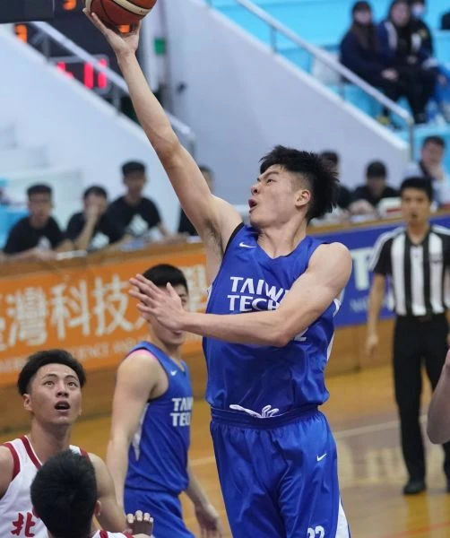 台灣科大謝宗憲全隊最高分18分。