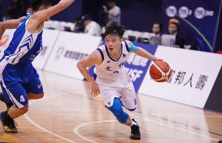 文化余孟耘三分球12投中4拿12分。