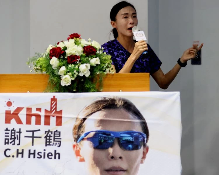 女子半馬全國紀錄保持人謝千鶴分享從未揭露的跑步心路歷程, 憶及父親頗感遺憾。高雄市政府運動發展局 提供