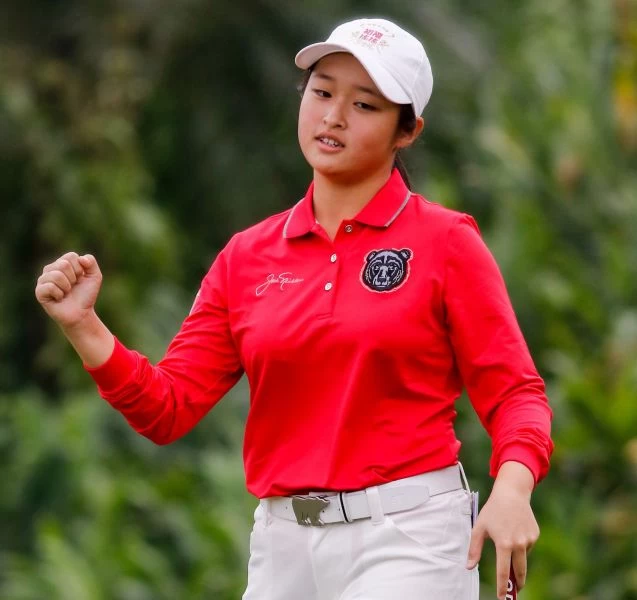 業餘選手吳佳晏以兩回合總桿138桿(-6)暫時並列第二。