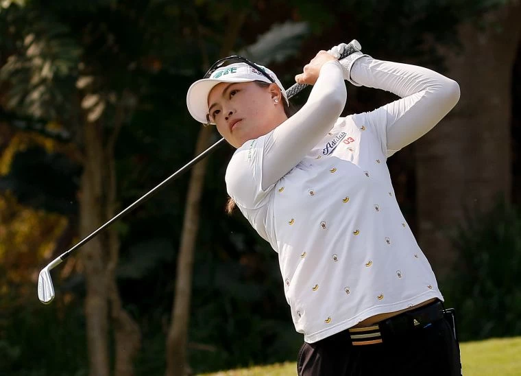 台灣好手程思嘉兩回合總桿141桿(-3)並列第九。