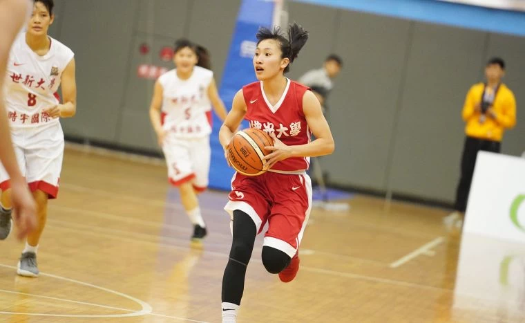 佛大大一陳孟欣拿下關鍵追平分。