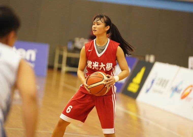 羅培儀三分球12投中3拿15分,本季個人最高。