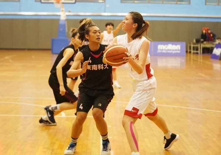 佛光劉昕妤9分、10籃板、4助攻。