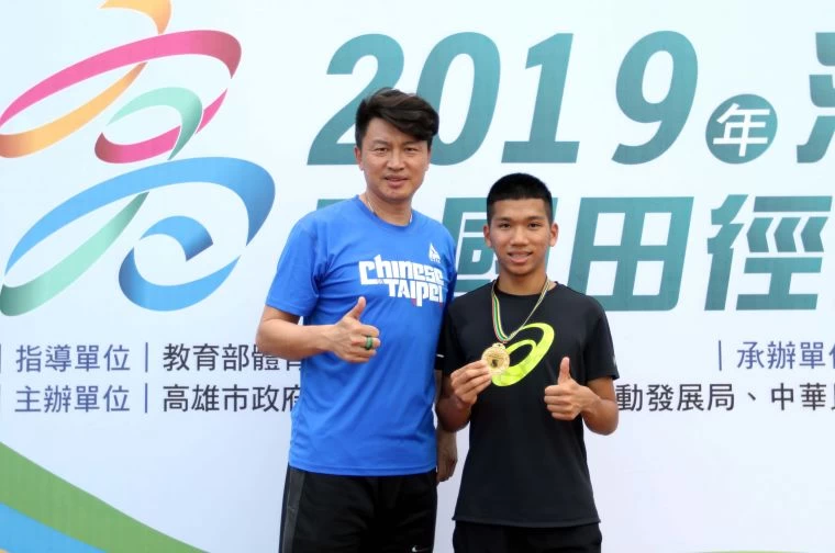 台南新化名師胡文瑜(左)出高徒魏浩倫。林嘉欣／攝影。