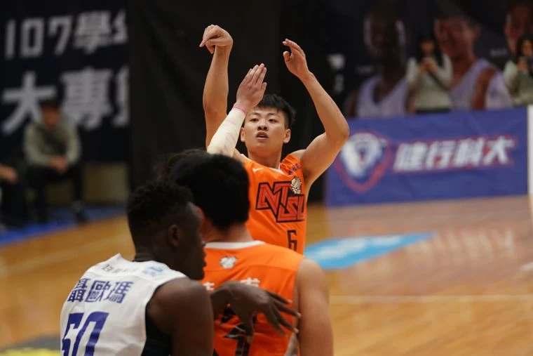 國體關達祐攻下生涯最高21分、4籃板及助攻、抄截各2。