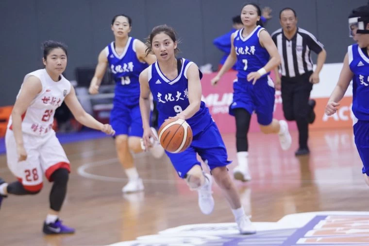 文化大學徐玉蓮12分、12籃板、本季4度「雙十」。