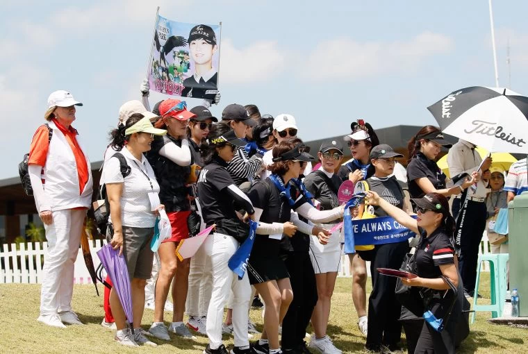 朴城炫球迷們。葉勇宏攝