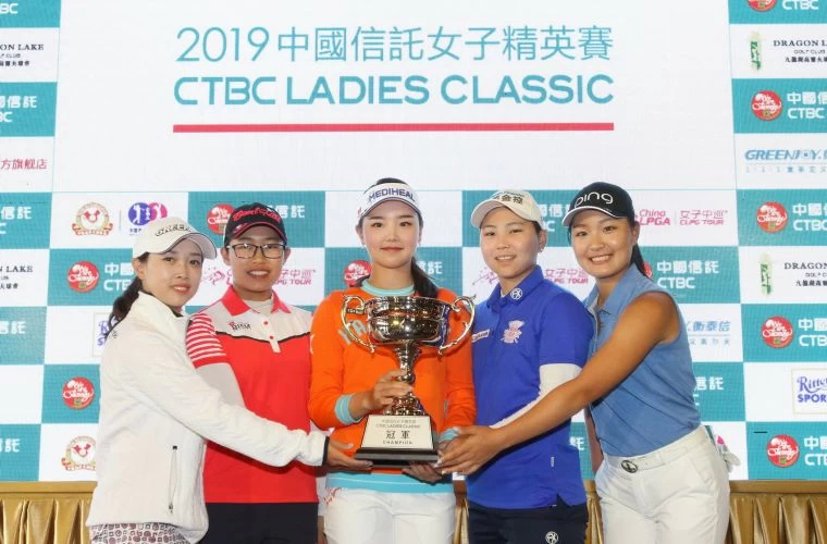 2019中國信託女子精英賽記者會黎佳韵(左起)任玥、石昱婷、陳宇茹、杜墨含.。鍾豐榮攝影