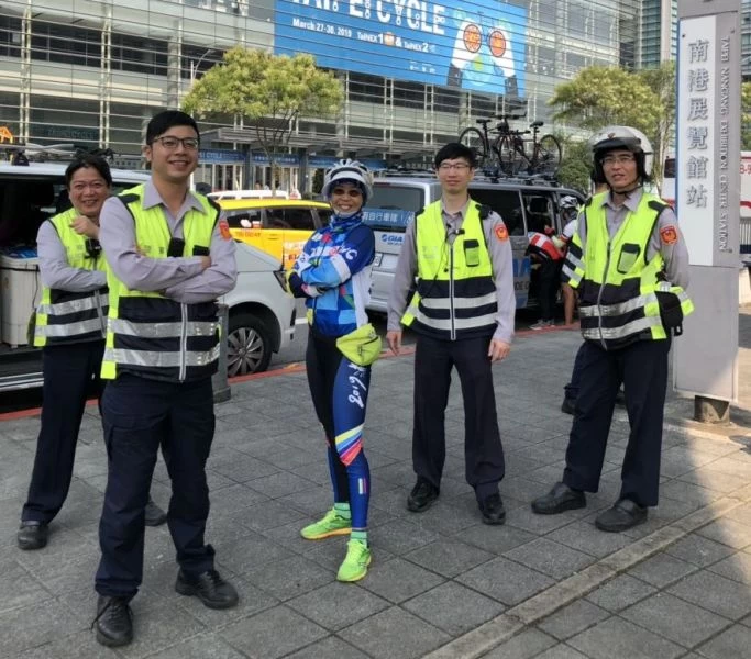 環台車友非常感謝警察的協助。大會提供
