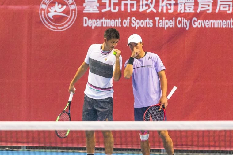 小將吳東霖(左)、許育修(右)遭到逆轉無緣晉級。海碩整合行銷提供