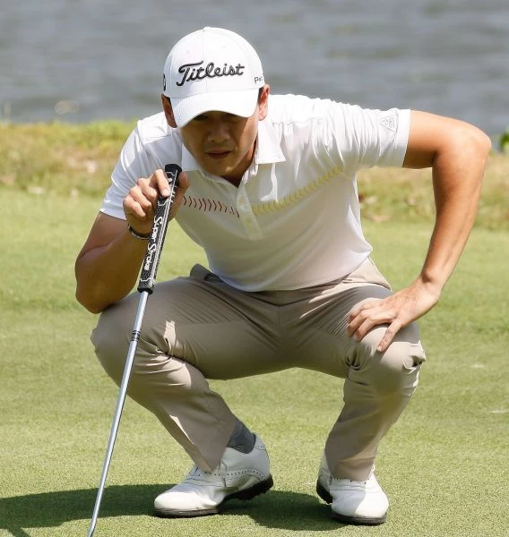 許智凱首回合70桿(-2)目前並列第三。葉勇宏攝