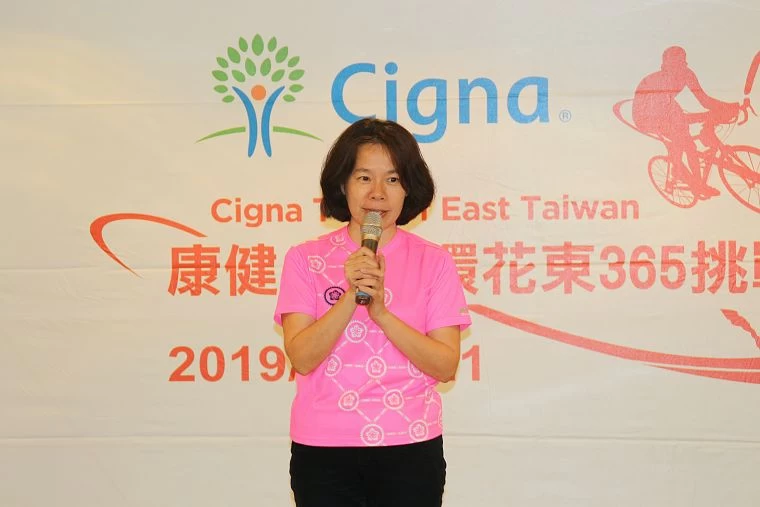 中華民國自行車騎士協會秘書長何麗卿:2019年環花東自行車賽分組、競賽規則,進一步向.jpg