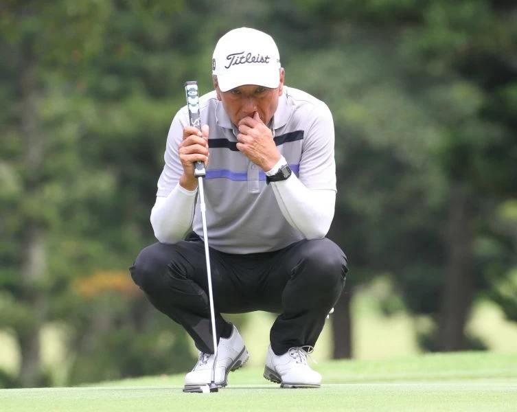 第一回合台灣呂文德70桿（－2）暫並列第九。